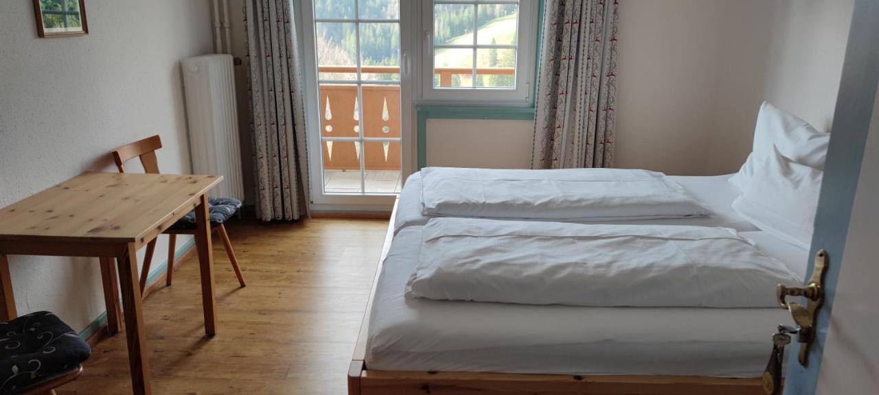 'S Jaegermatt Bed & Breakfast เฟลด์แบร์ก ภายนอก รูปภาพ